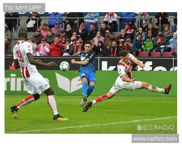 最近备受瞩目的足球明星们及其在赛场上的精彩表现与影响力分析