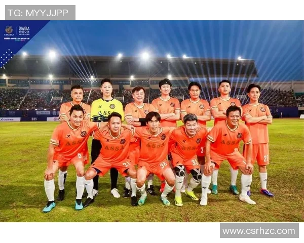 他渴望在绿茵场上闪耀光芒成为足球明星的梦想与奋斗历程